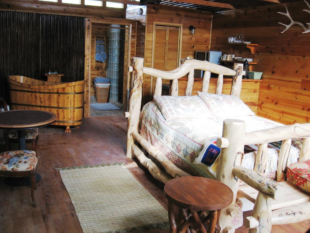 Shady Lady Bed And Breakfast Scottys Junction Δωμάτιο φωτογραφία